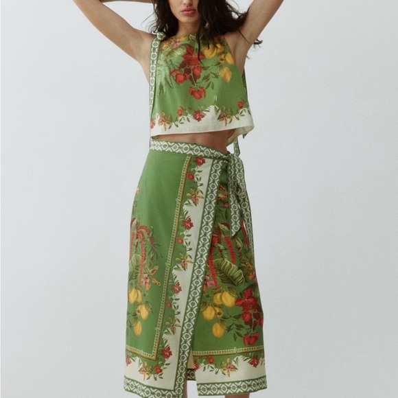 H&M SS26 Green Sleeveless Floral Tie Strap Cropped Top & Midi Wrap Skirt Size XS - Picture 6 of 15